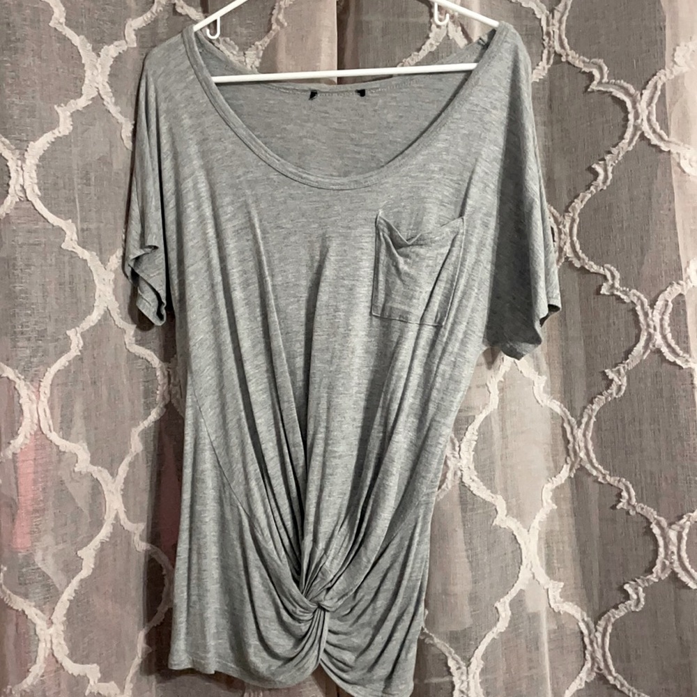 Venus Twist Knot T shirt with pocket